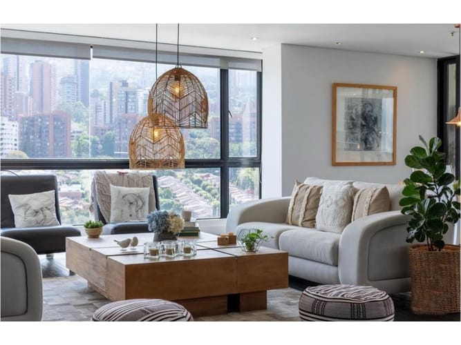 Apartamento de 3 alcobas en arriendo en Los Balsos, Medellín, 330 m² · foto 9 de 12