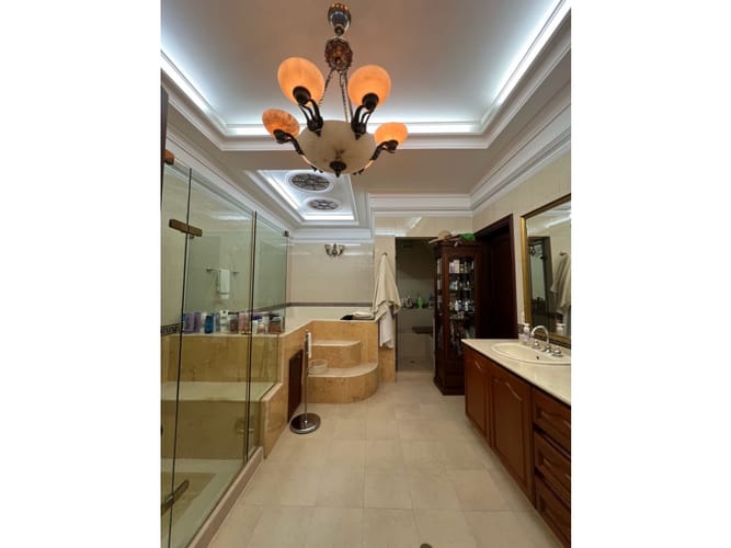 Casa de 4 alcobas en arriendo en Quintas Del Palmar, Medellín, 510 m² · foto 9 de 24