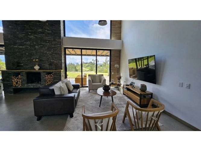 Casa de 4 alcobas en venta en Pantanillo, El Retiro, 380 m² · foto 6 de 24