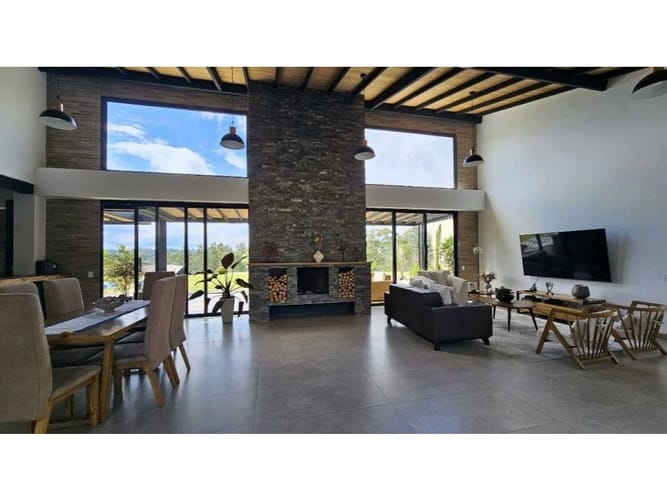 Casa de 4 alcobas en venta en Pantanillo, El Retiro, 380 m² · foto 10 de 24