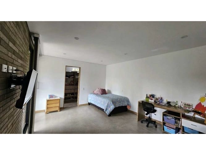 Casa de 4 alcobas en venta en Pantanillo, El Retiro, 380 m² · foto 16 de 24