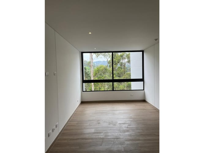 Apartamento de 2 alcobas en arriendo en Sajonia, Rionegro, 126 m² · foto 7 de 19