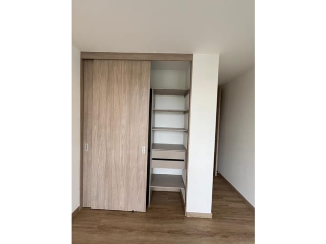 Apartamento de 2 alcobas en arriendo en Sajonia, Rionegro, 126 m² · foto 12 de 19