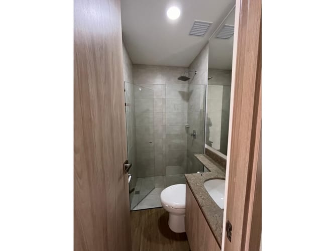 Apartamento de 2 alcobas en arriendo en Sajonia, Rionegro, 126 m² · foto 16 de 19