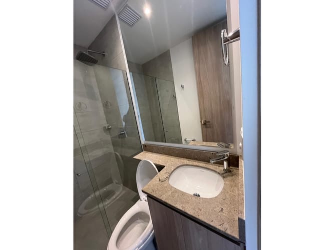 Apartamento de 2 alcobas en arriendo en Sajonia, Rionegro, 126 m² · foto 18 de 19