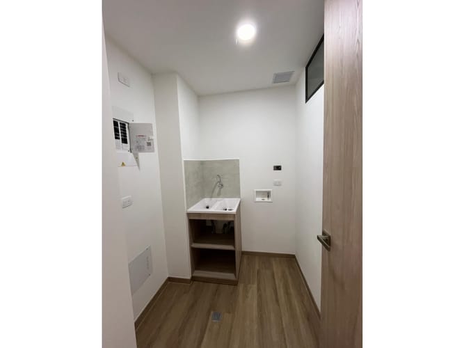 Apartamento de 2 alcobas en arriendo en Sajonia, Rionegro, 126 m² · foto 19 de 19
