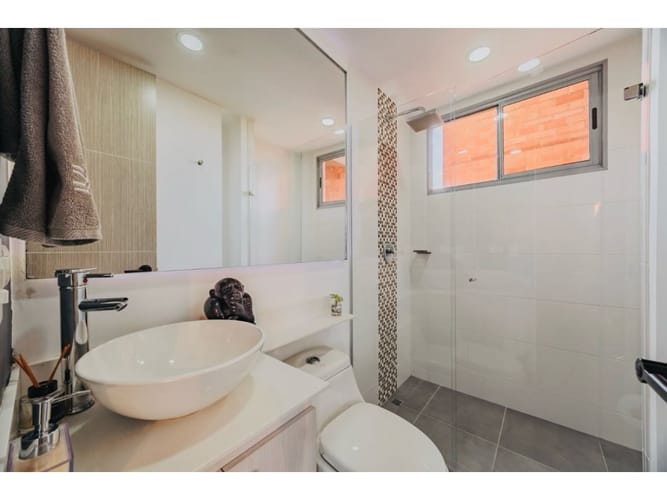 Apartamento de 2 alcobas en arriendo en Loma Del Esmeraldal, Envigado, 75 m² · foto 6 de 14
