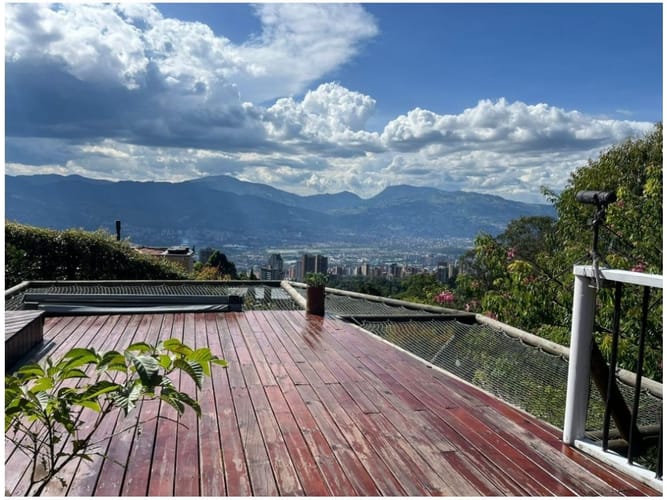 Casa de 4 alcobas en arriendo en Los Balsos, Medellín, 380 m² · foto 7 de 22