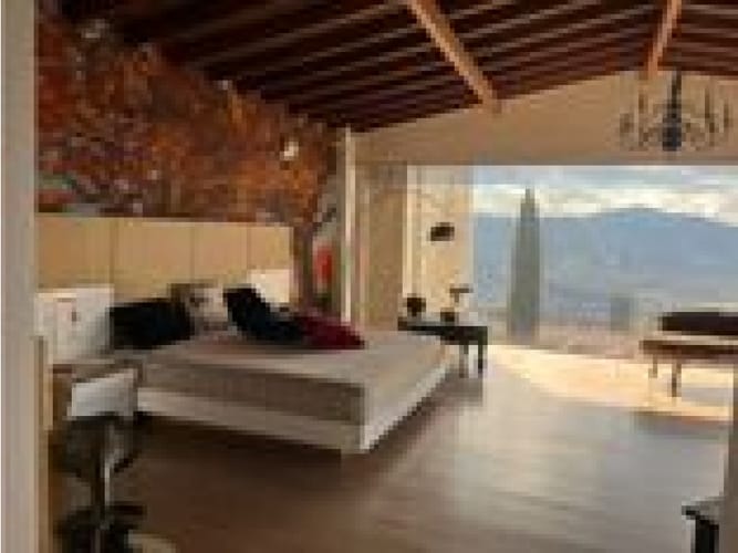 Casa de 4 alcobas en arriendo en Los Balsos, Medellín, 380 m² · foto 8 de 22