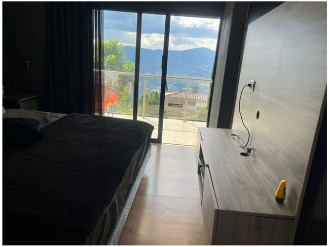 Casa de 4 alcobas en arriendo en Los Balsos, Medellín, 380 m² · foto 11 de 22