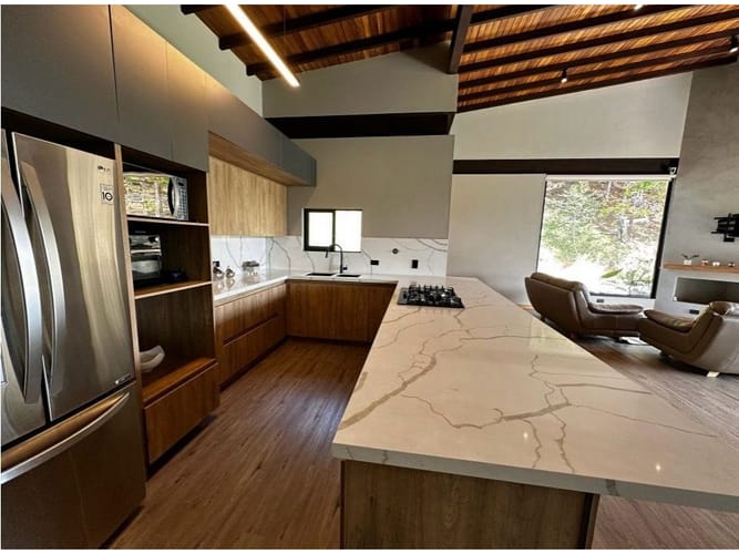 Casa de 3 alcobas en arriendo en El Retiro, 255 m² · foto 4 de 24