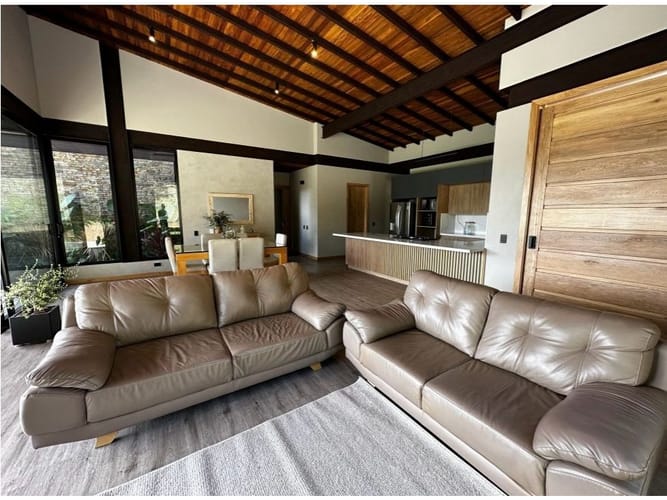 Casa de 3 alcobas en arriendo en El Retiro, 255 m² · foto 6 de 24
