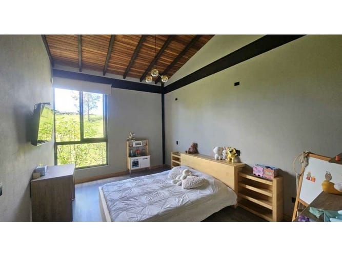 Casa de 3 alcobas en arriendo en El Retiro, 255 m² · foto 14 de 24