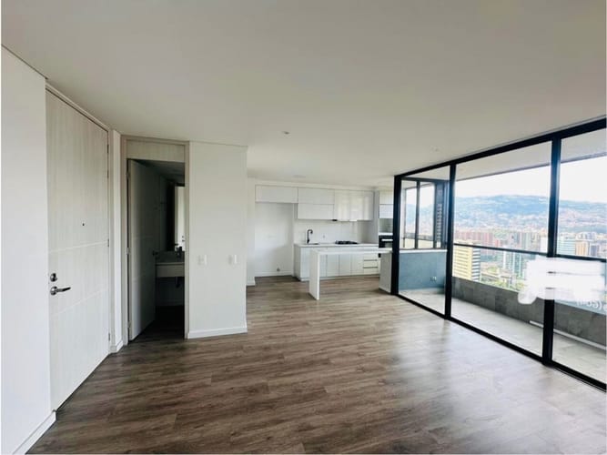 Apartamento de 2 alcobas en arriendo en Lalinde, Medellín, 85 m² · foto 1 de 20