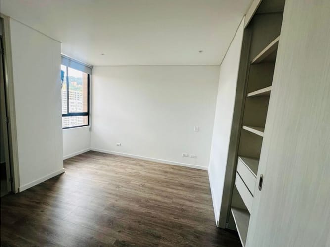 Apartamento de 2 alcobas en arriendo en Lalinde, Medellín, 85 m² · foto 8 de 20