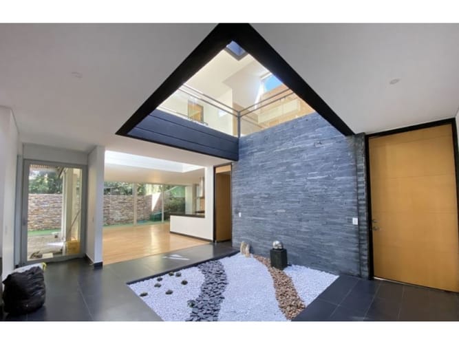 Casa de 4 alcobas en arriendo en Bolivariana, Envigado, 300 m² · foto 5 de 24