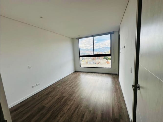 Apartamento de 2 alcobas en arriendo en Lalinde, Medellín, 85 m² · foto 10 de 20
