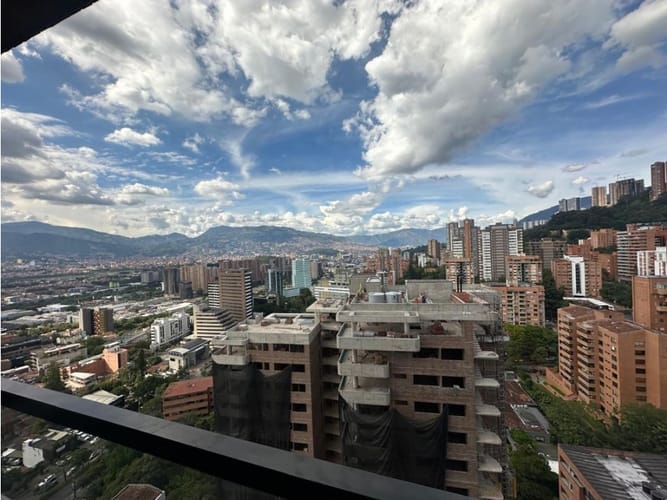 Apartamento de 2 alcobas en arriendo en Lalinde, Medellín, 85 m² · foto 18 de 20