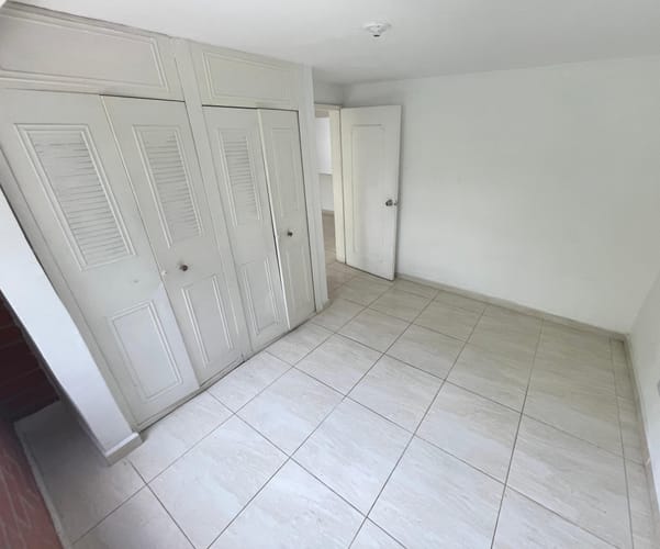 Apartamento de 4 alcobas en arriendo en Belen Las Playas, Medellín, 90 m² · foto 7 de 24