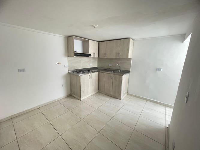 Apartamento de 4 alcobas en arriendo en Belen Las Playas, Medellín, 90 m² · foto 12 de 24