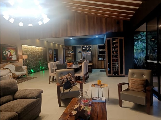 Casa de 4 alcobas en arriendo en Santa Ana, Rionegro, 380 m² · foto 6 de 11