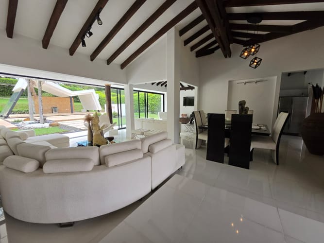Casa de 5 alcobas en venta en Galicia, Pereira, 1600 m² · foto 8 de 24