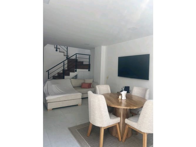 Casa de 4 alcobas en arriendo en Llano Grande, Rionegro, 213 m² · foto 3 de 21