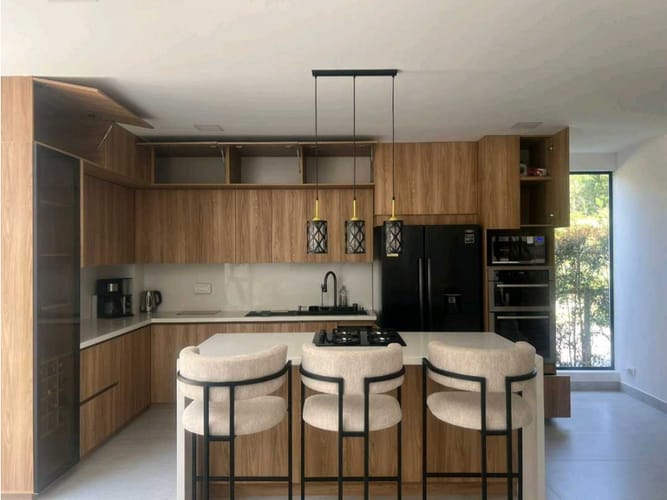 Casa de 4 alcobas en arriendo en Llano Grande, Rionegro, 213 m² · foto 5 de 21