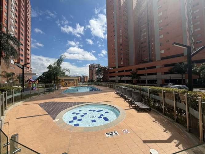 Apartamento de 3 alcobas en arriendo en Mugá, Medellín, 139 m² · foto 22 de 24