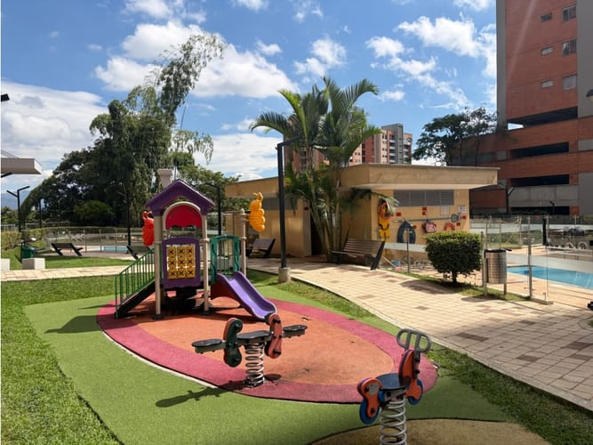 Apartamento de 3 alcobas en arriendo en Mugá, Medellín, 139 m² · foto 23 de 24