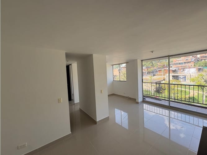 Apartamento de 2 alcobas en arriendo en San Antonio De Prado, Medellín, 60 m² · foto 2 de 15