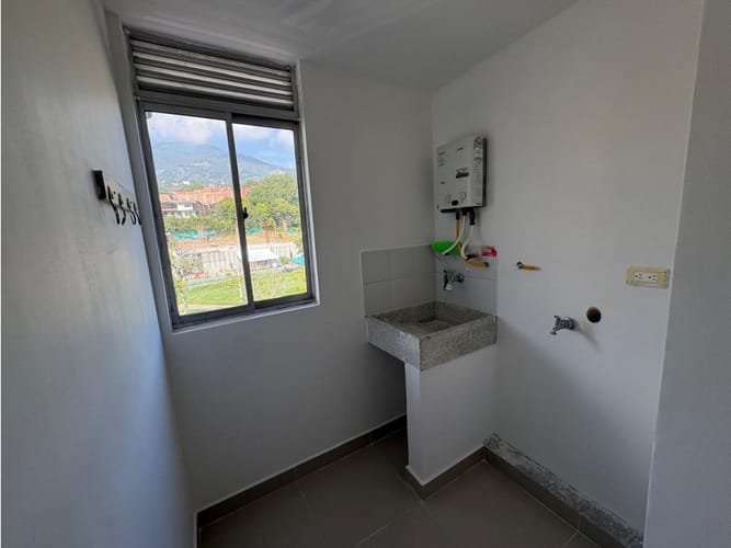 Apartamento de 2 alcobas en arriendo en San Antonio De Prado, Medellín, 60 m² · foto 4 de 15