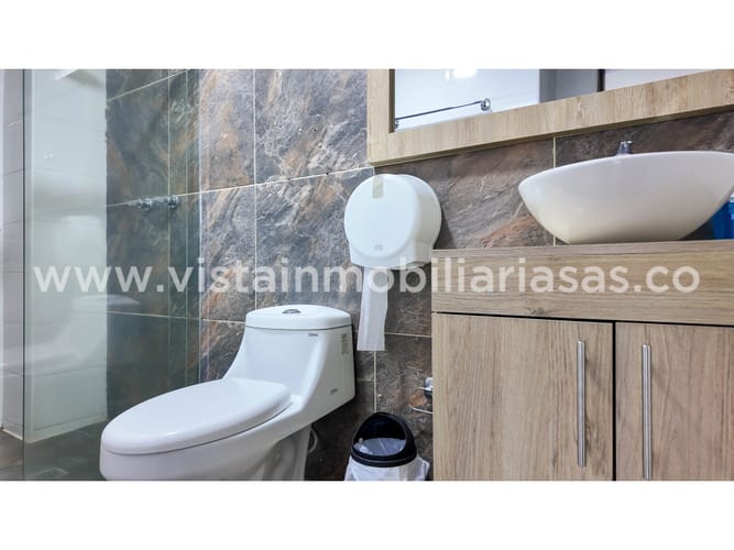 Edificio en venta en Milan, Manizales, 332 m² · foto 3 de 24