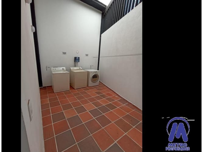 Apartaestudio en arriendo en Belén Rincón, Medellín, 25 m² · foto 11 de 11