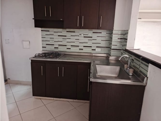 Apartaestudio en arriendo en Boston, Medellín, 45 m² · foto 2 de 16