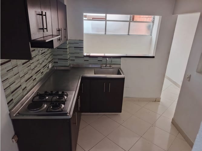 Apartaestudio en arriendo en Boston, Medellín, 45 m² · foto 3 de 16