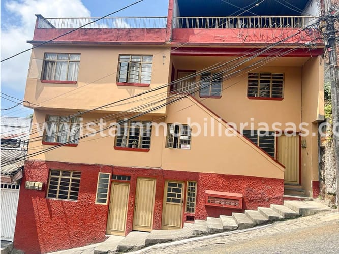 Casa de 20 alcobas en venta en El Bosque, Manizales, 700 m² · foto 3 de 14