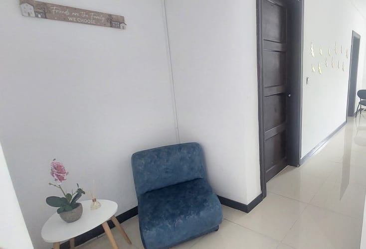 Casa de 5 alcobas en venta en San Vicente, Cali, 450 m² · foto 2 de 21