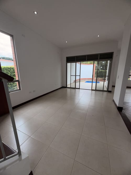 Casa de 4 alcobas en venta en Pance, Cali, 199 m² · foto 2 de 24