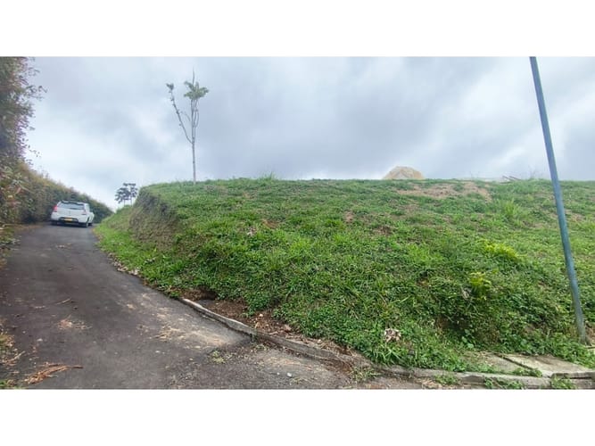 Lote en venta en Tribunas Corcega, Pereira, 2500 m² · foto 4 de 12
