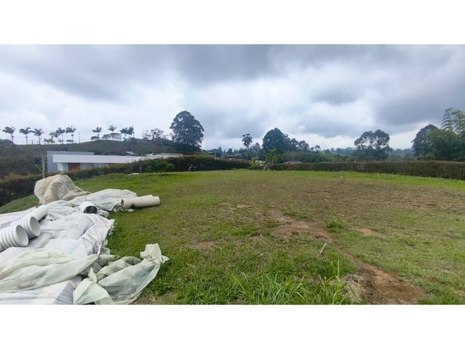 Lote en venta en Tribunas Corcega, Pereira, 2500 m² · foto 6 de 12