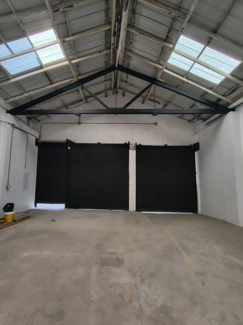 Bodega en arriendo en Caicedo, Medellín, 360 m² · foto 4 de 9