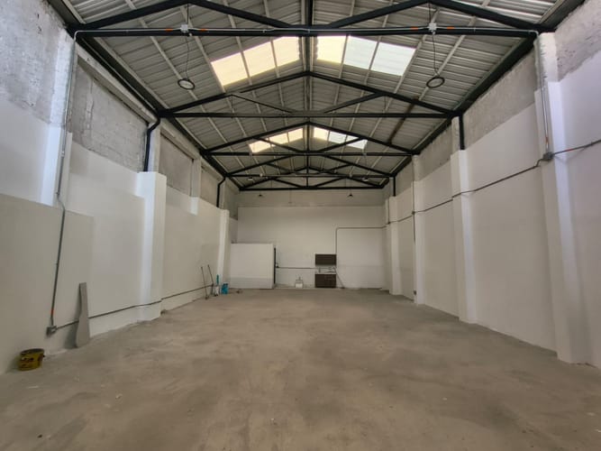 Bodega en arriendo en Caicedo, Medellín, 360 m² · foto 5 de 9