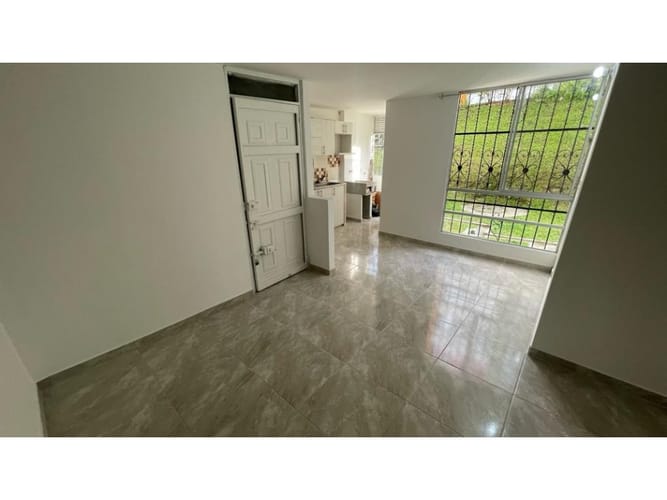 Apartamento de 3 alcobas en venta en San Gregorio, Dosquebradas, 50 m² · foto 2 de 24