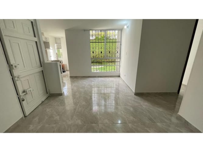 Apartamento de 3 alcobas en venta en San Gregorio, Dosquebradas, 50 m² · foto 3 de 24
