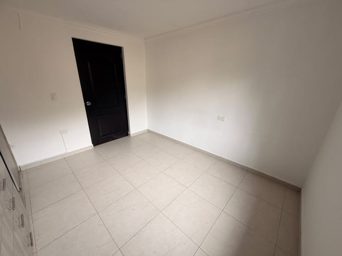 Apartamento de 2 alcobas en arriendo en Villatina, Medellín, 55 m² · foto 7 de 10
