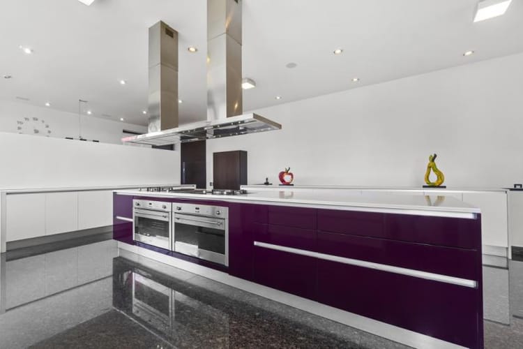 Casa de 6 alcobas en venta en Sotileza, Bogotá, 1509 m² · foto 9 de 24