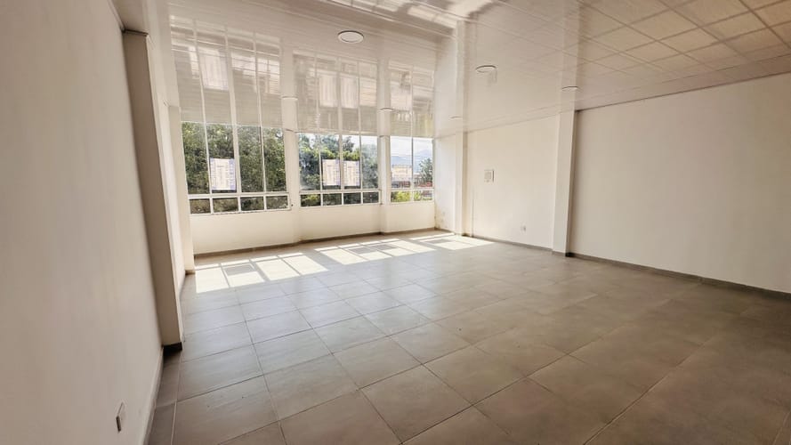 Oficina en arriendo en Santo Domingo, Cali, 170 m² · foto 4 de 6