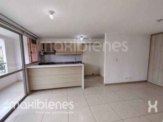 Apartamento de 2 alcobas en arriendo en La Pilarica, Medellín, 70 m² · foto 2 de 23