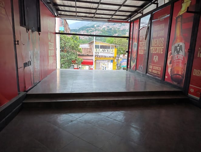 Local en arriendo en Miraflores, Medellín, 110 m² · foto 12 de 12